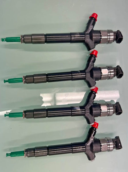 Mitsubishi Triton 2.5L Diesel Injector Set Genuine Used/Tested inc Warranty