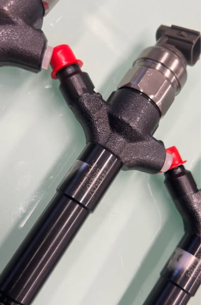 Mitsubishi Triton 2.5L Diesel Injector Set Genuine Used/Tested inc Warranty