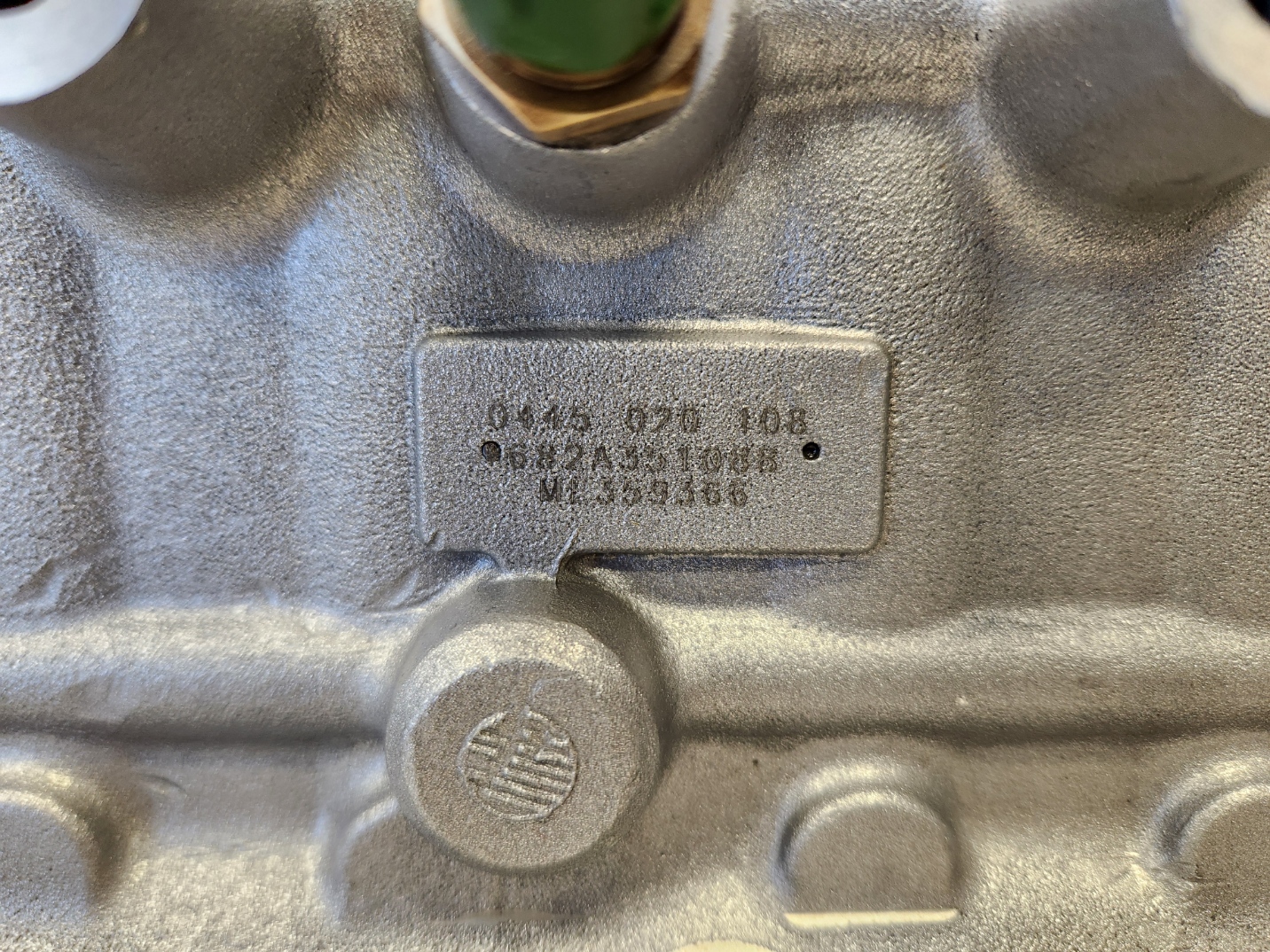 MERCEDES COMMON RAIL PUMP. ME359366. 0445 020 108