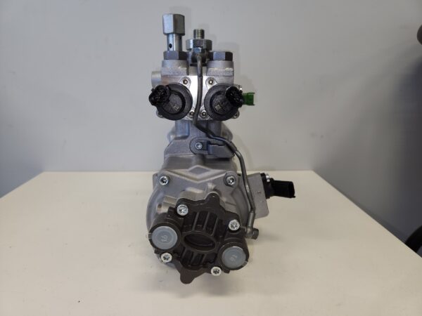 MERCEDES COMMON RAIL PUMP. ME359366. 0445 020 108